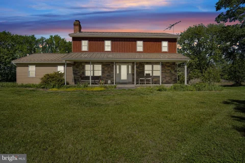 MLS: PAYK2103990
