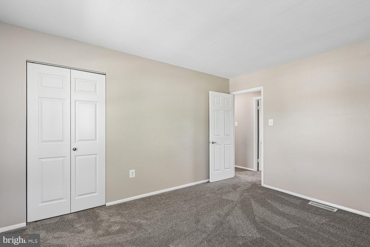 FOUR SEASONS ESTATES - Residential