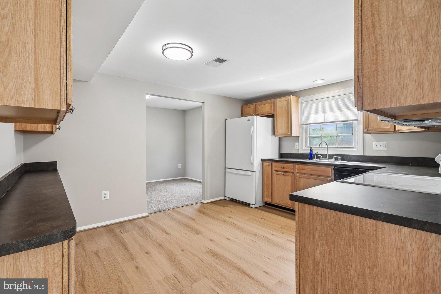 FOUR SEASONS ESTATES - Residential