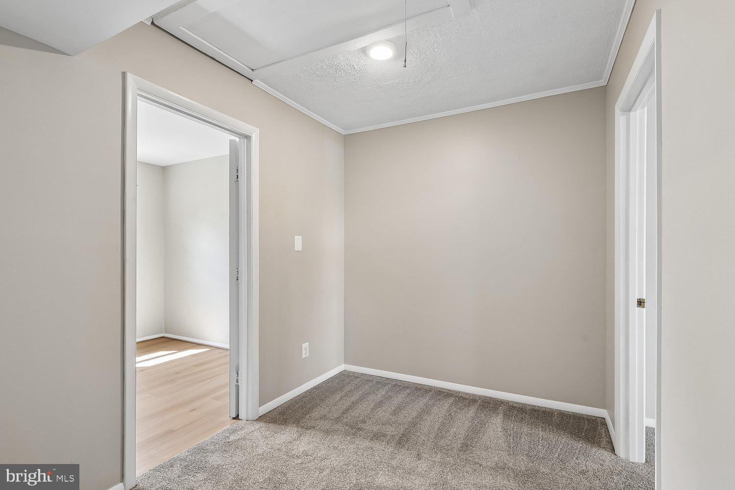FOUR SEASONS ESTATES - Residential