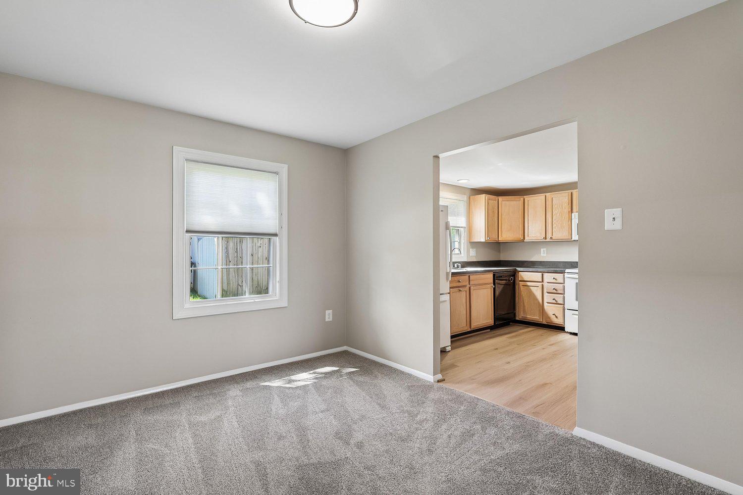 FOUR SEASONS ESTATES - Residential