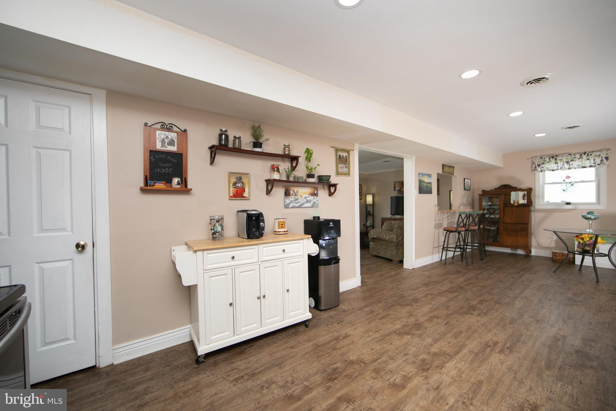 SALEM POINT - Residential