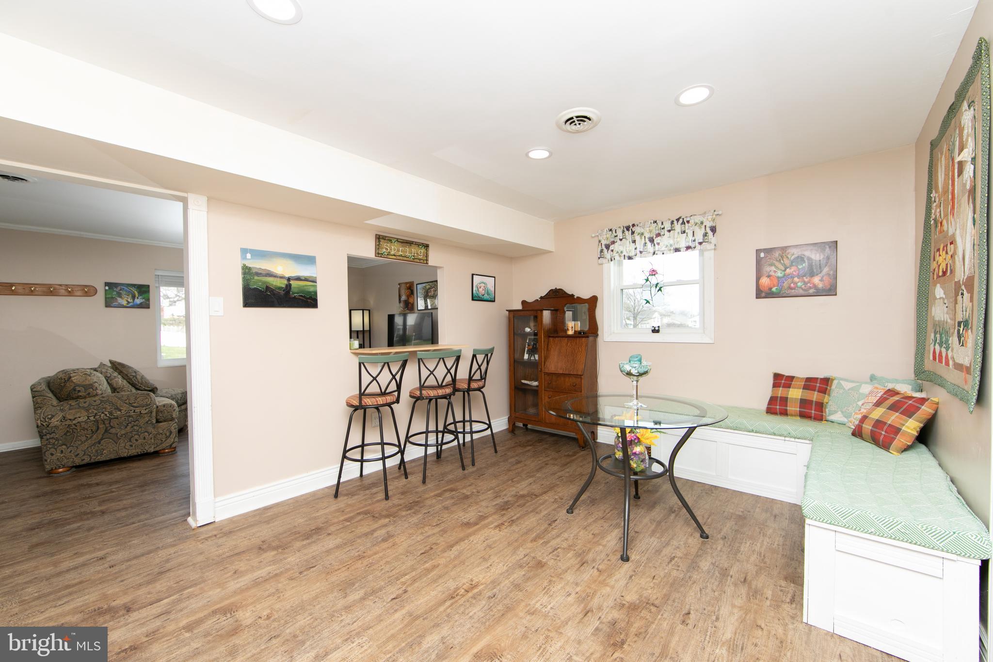 SALEM POINT - Residential