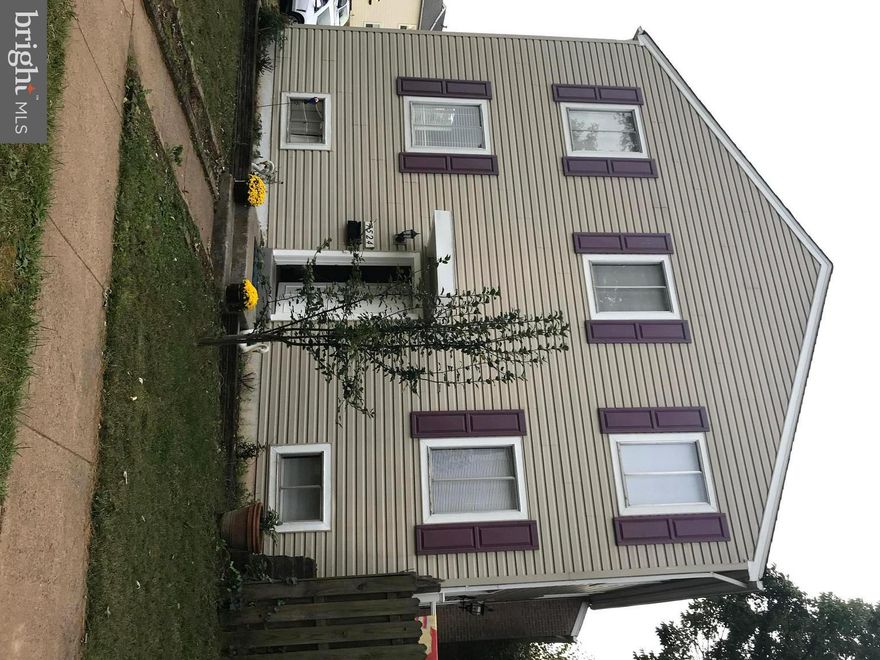 3 level end unit. This property has had updated the kitchen, deck and new roof. Located to commuter routes, schools, shopping centers.