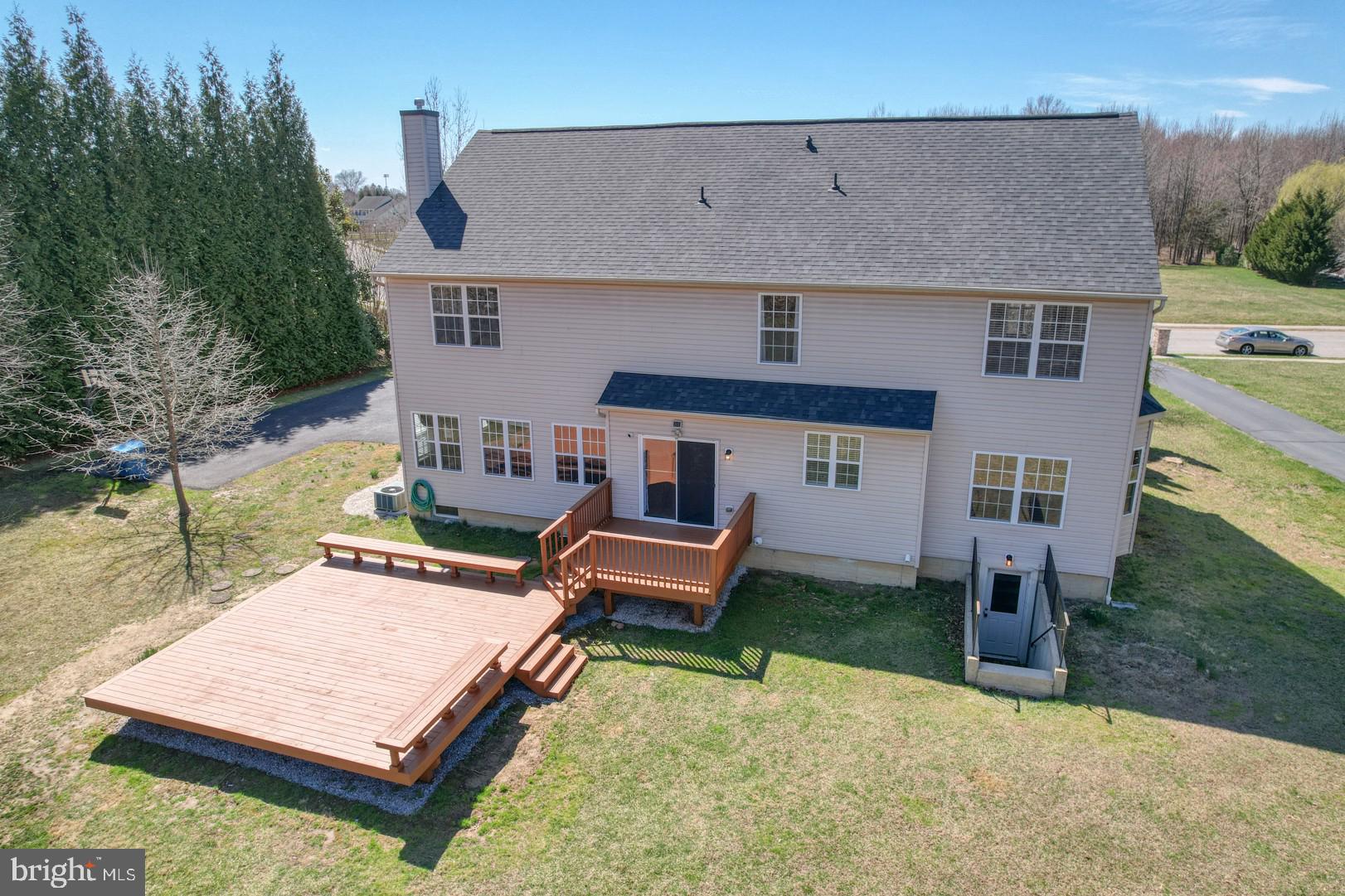 ESTATES OF WALNUT LANE - Residential