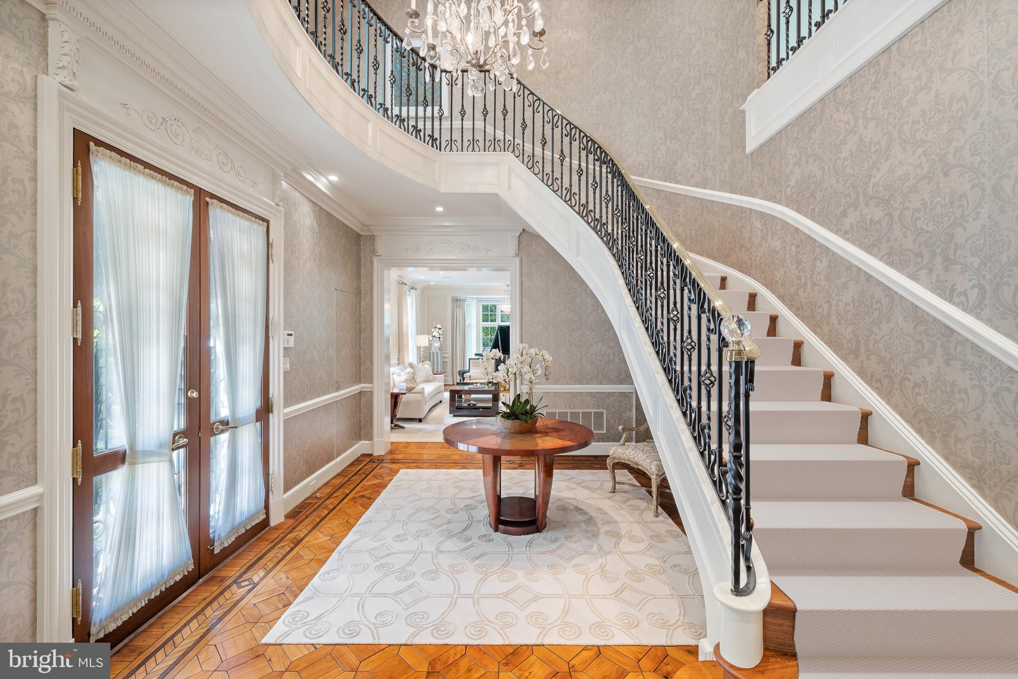 BRYN MAWR - Residential