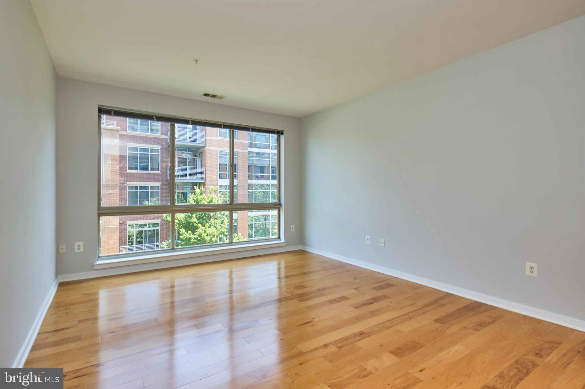 2200 N WESTMORELAND STREET 330