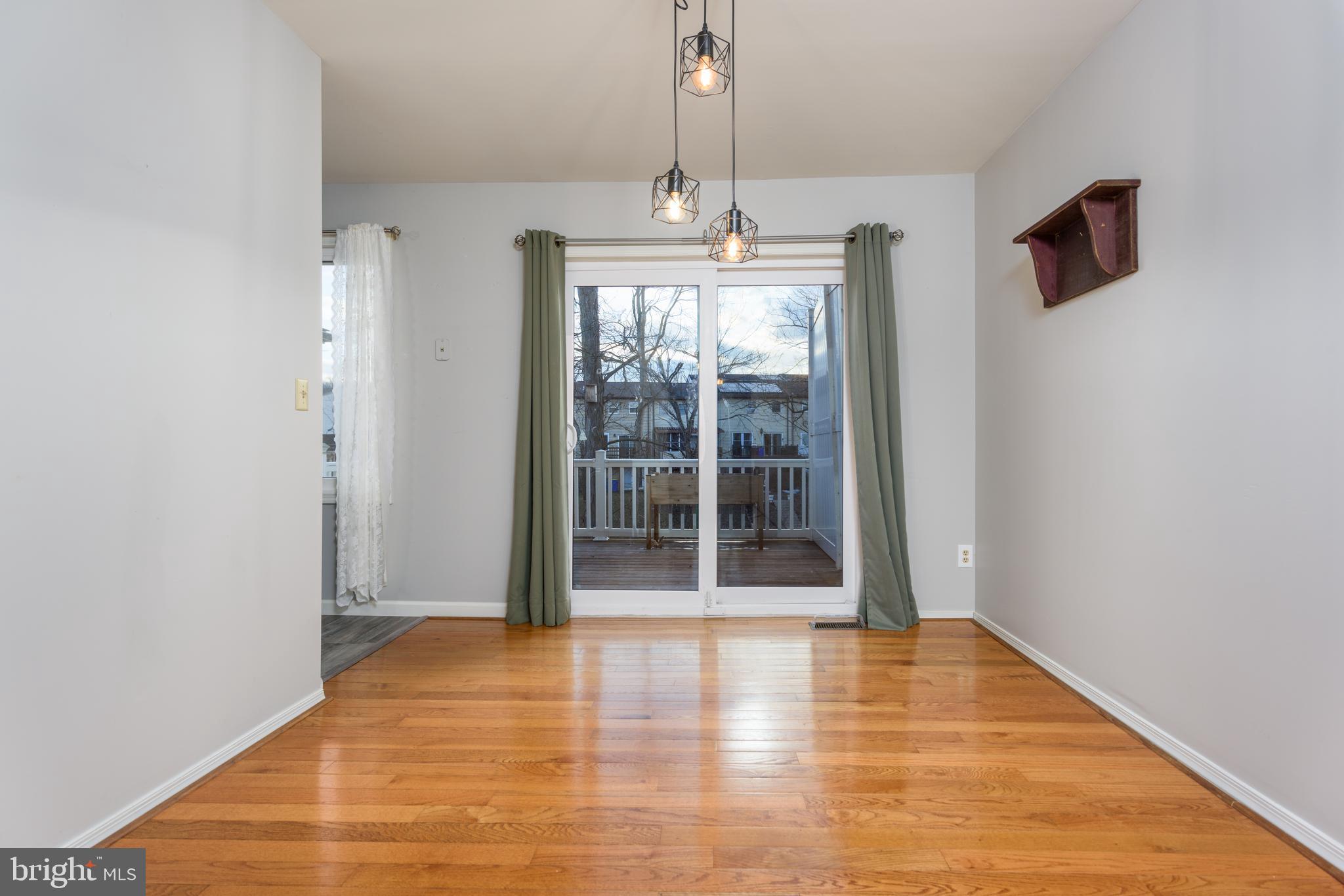 VILLAGE OF VALLEY GREEN - Residential