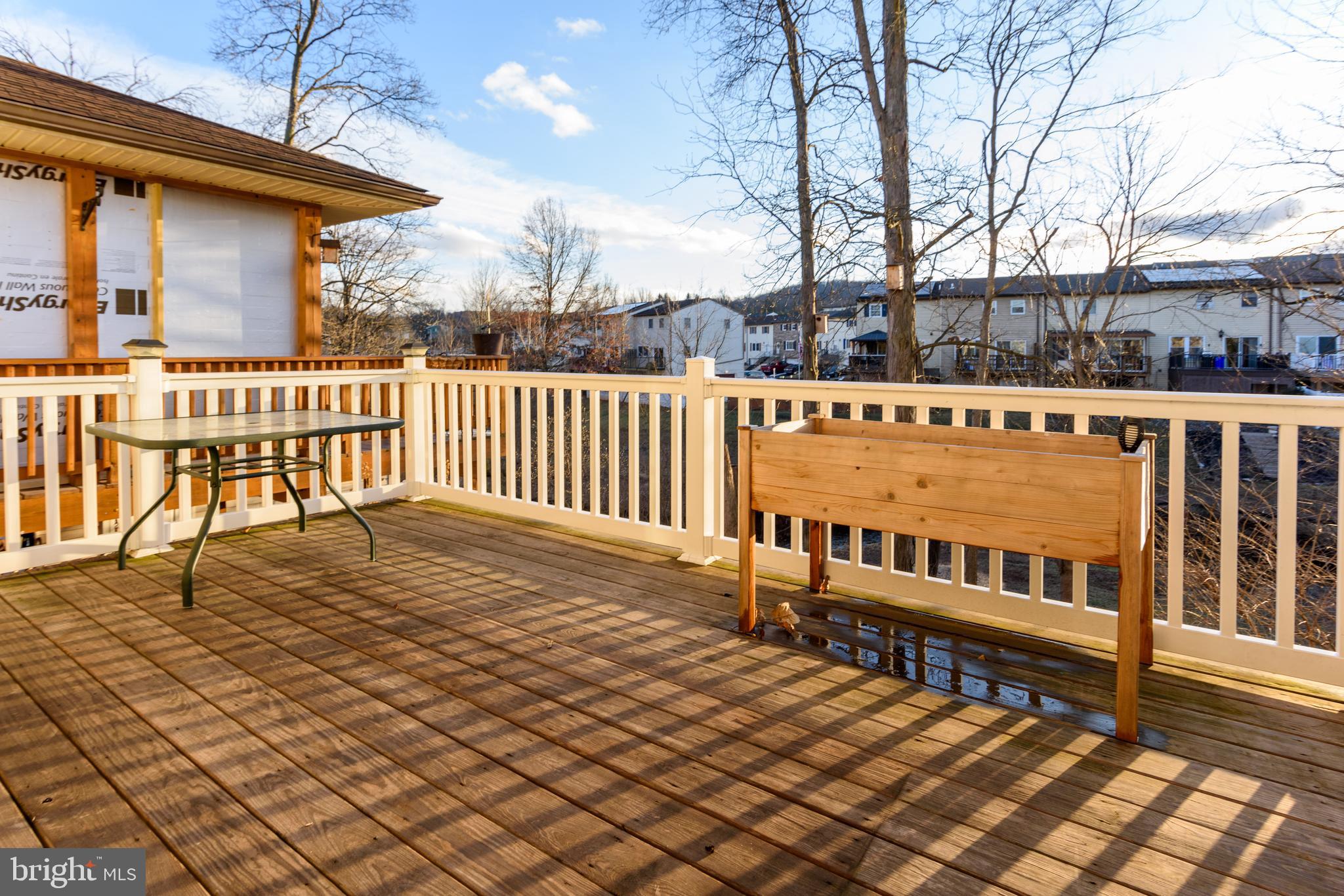 VILLAGE OF VALLEY GREEN - Residential