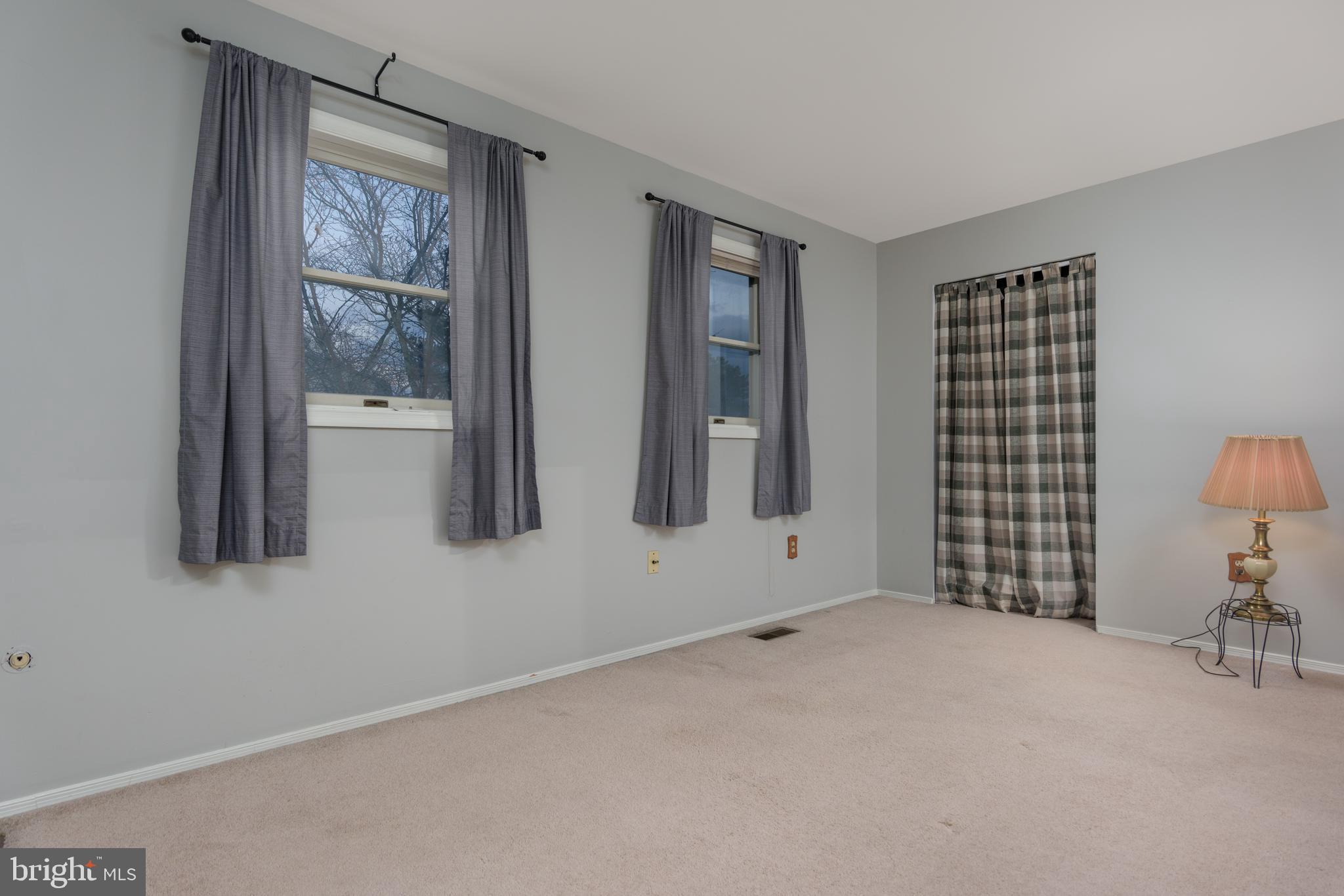 VILLAGE OF VALLEY GREEN - Residential