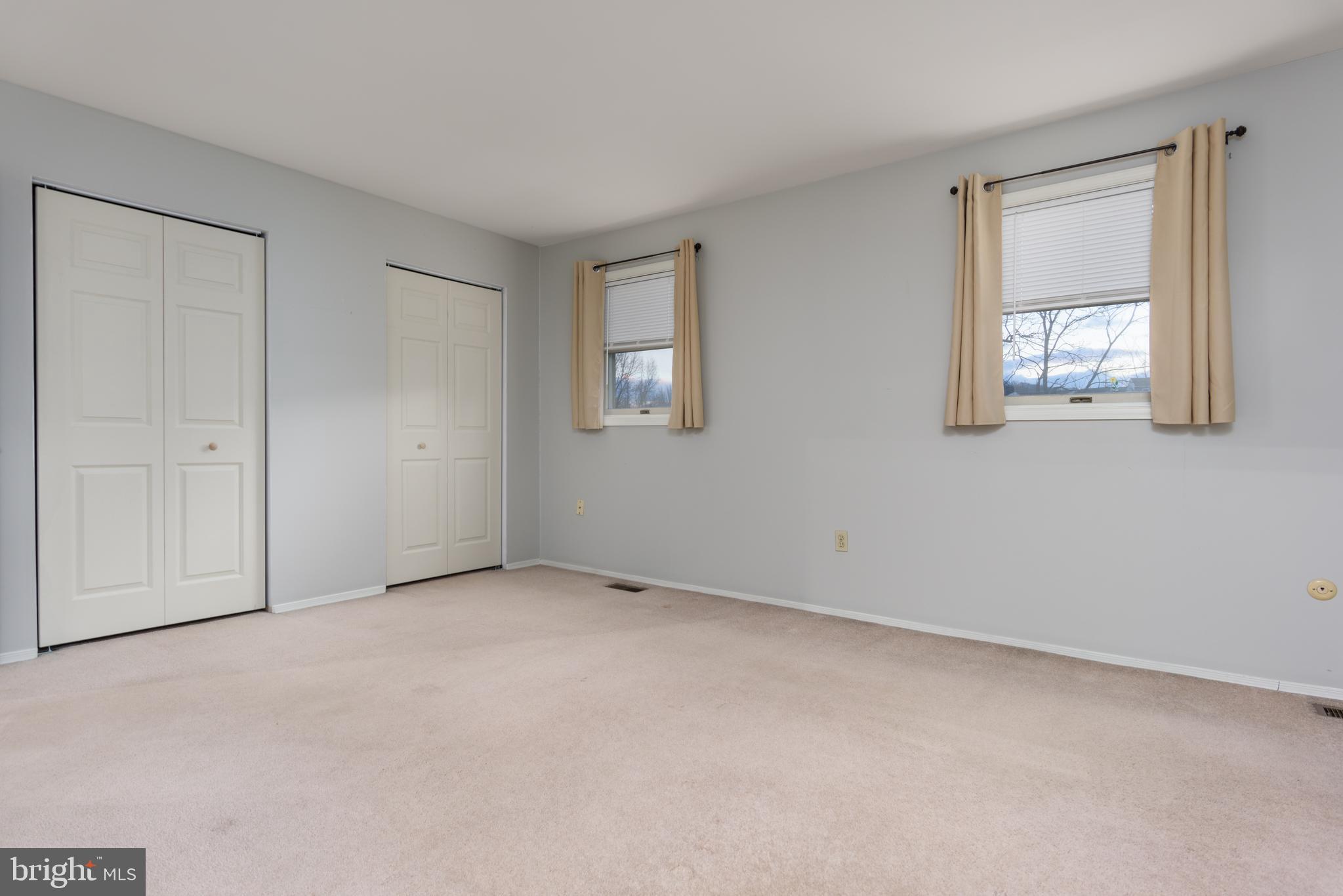 VILLAGE OF VALLEY GREEN - Residential