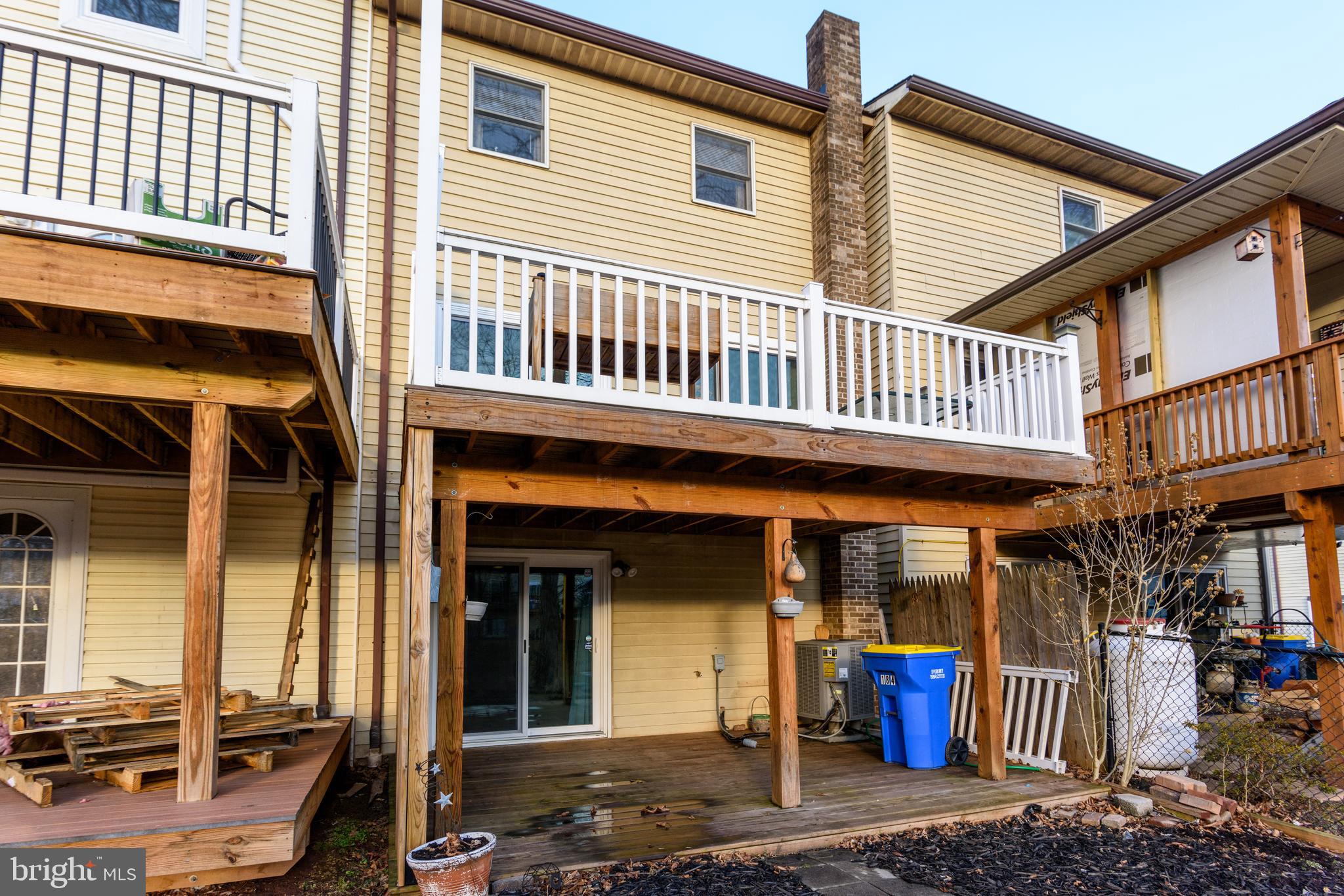 VILLAGE OF VALLEY GREEN - Residential