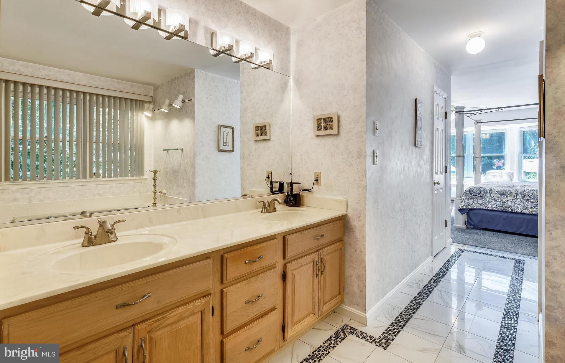 HERMITAGE - Residential