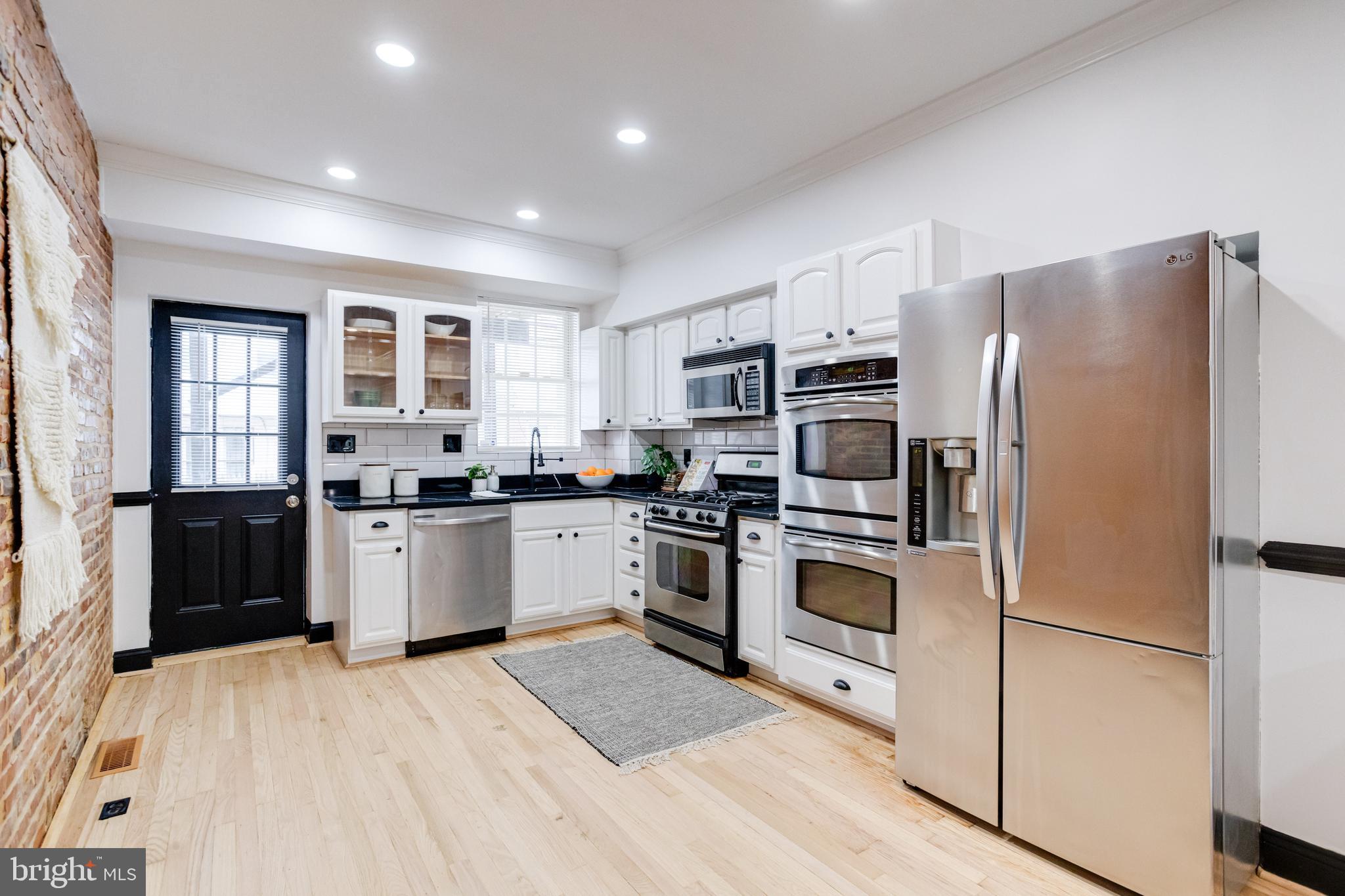 HIGHLANDTOWN - Residential