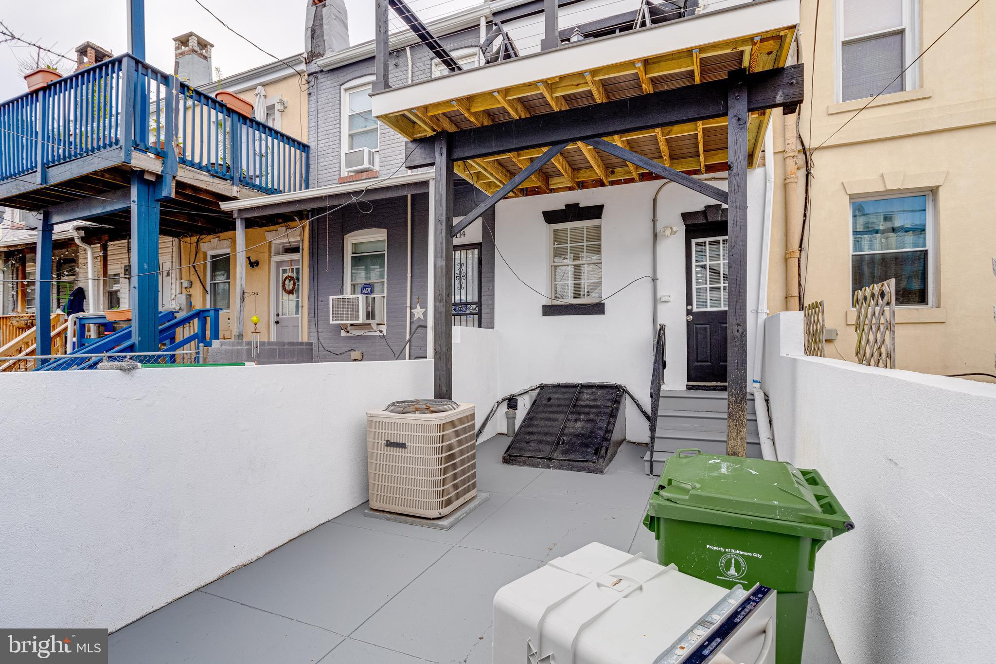 HIGHLANDTOWN - Residential