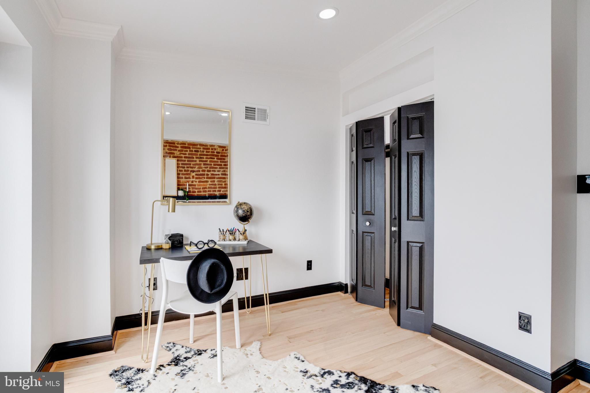 HIGHLANDTOWN - Residential