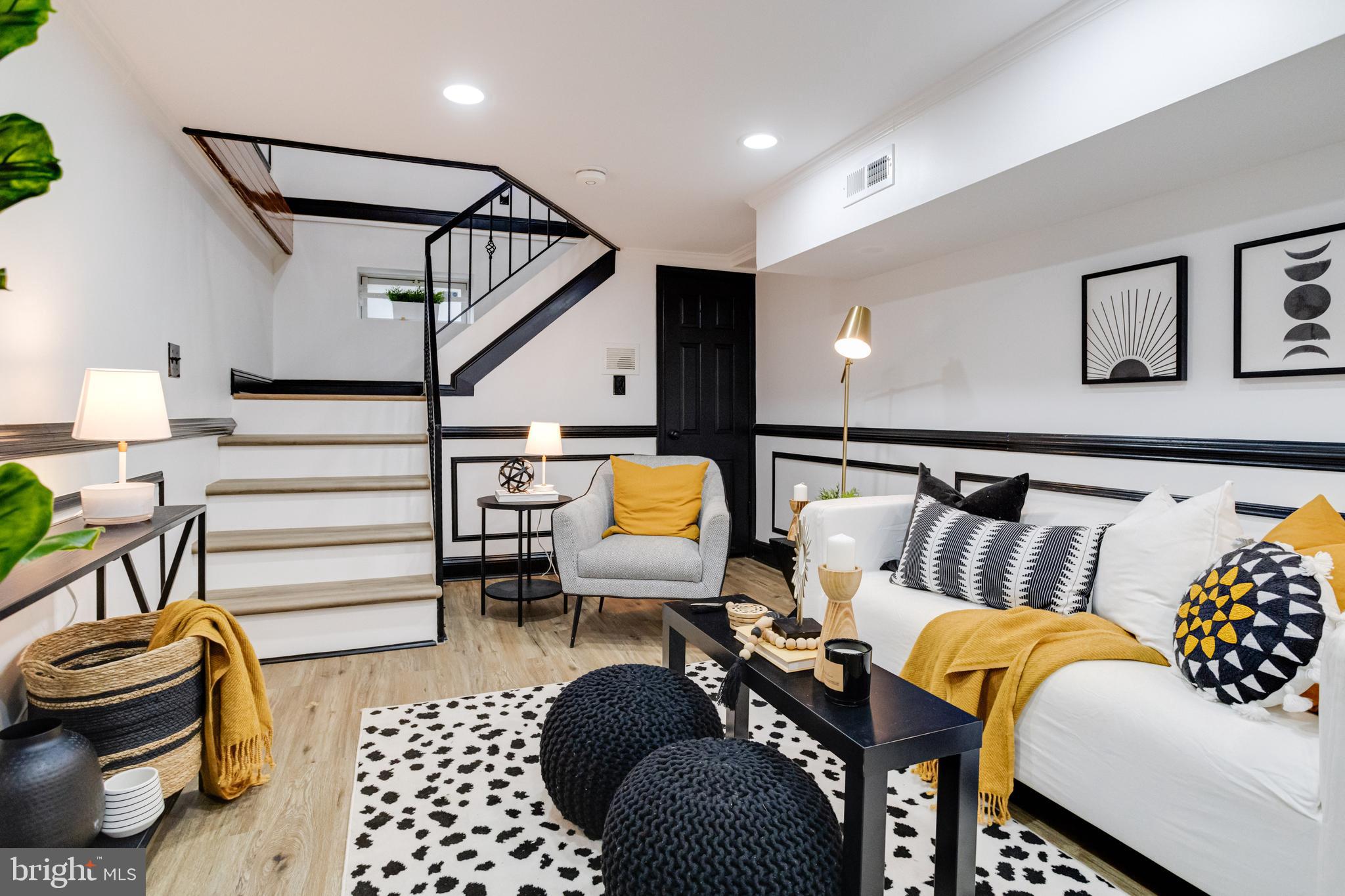 HIGHLANDTOWN - Residential