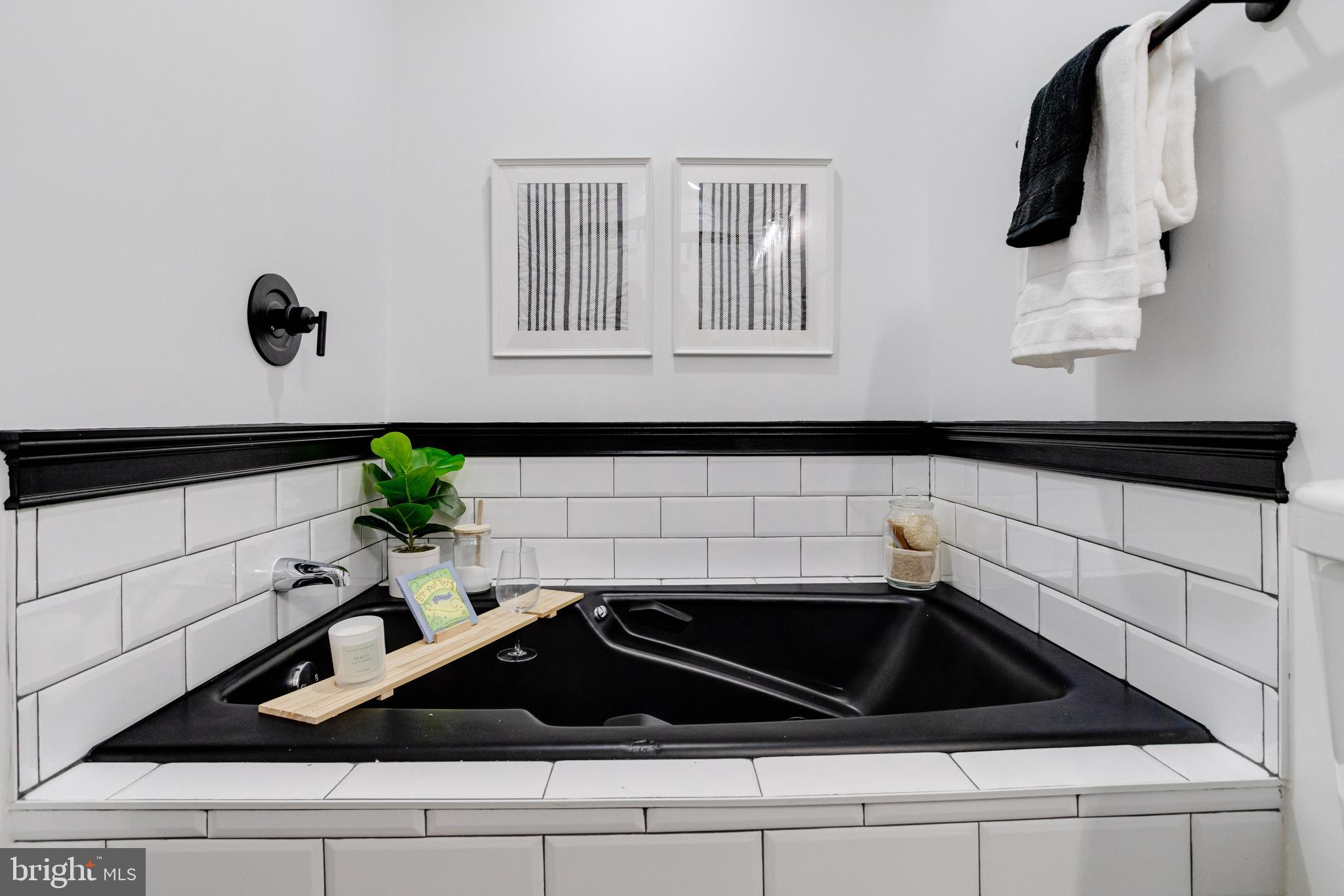 HIGHLANDTOWN - Residential