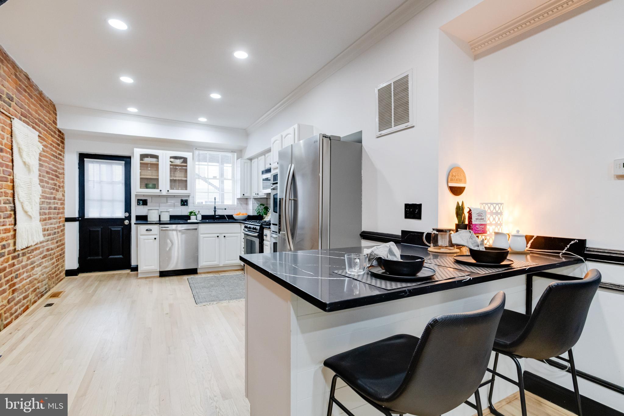 HIGHLANDTOWN - Residential