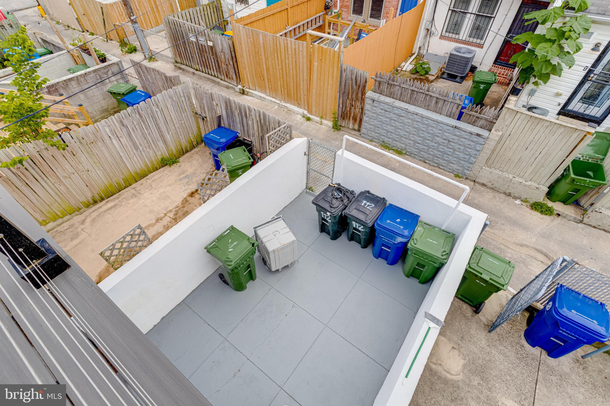 HIGHLANDTOWN - Residential