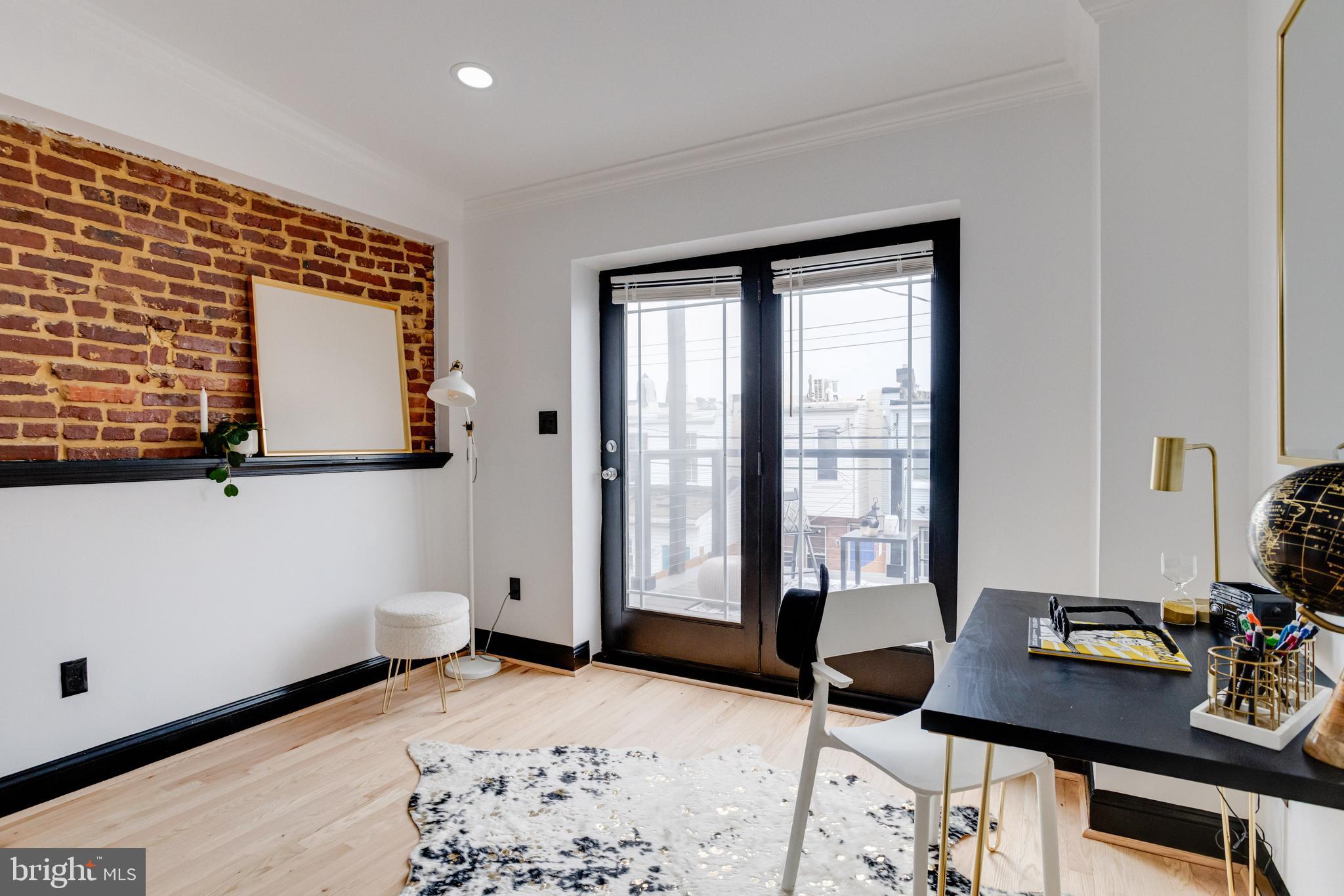 HIGHLANDTOWN - Residential