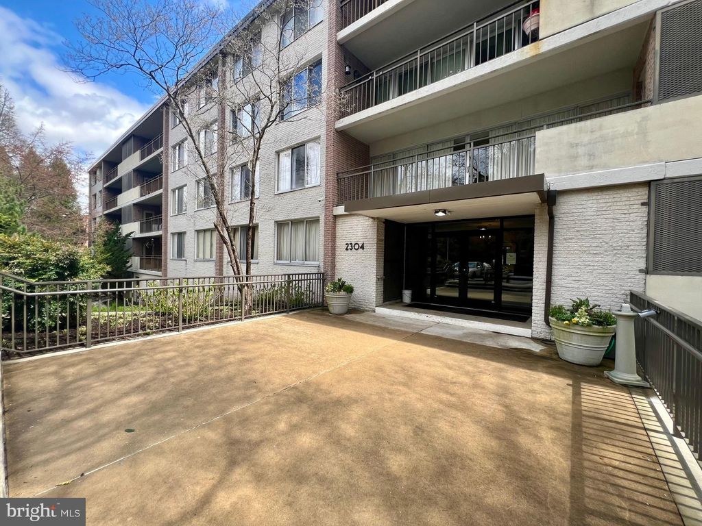 Photo of 2304 Riddle Avenue #C403, WILMINGTON, DE 19806 (MLS # DENC2089492)