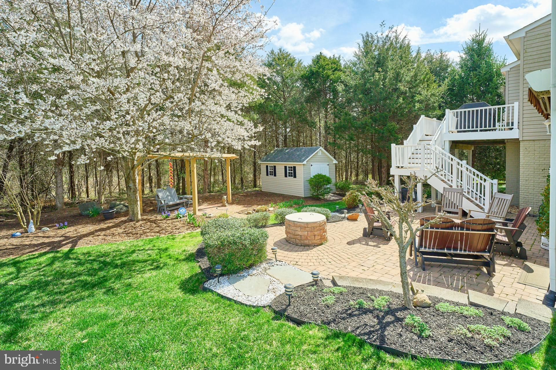 VICTORY LAKES - Residential