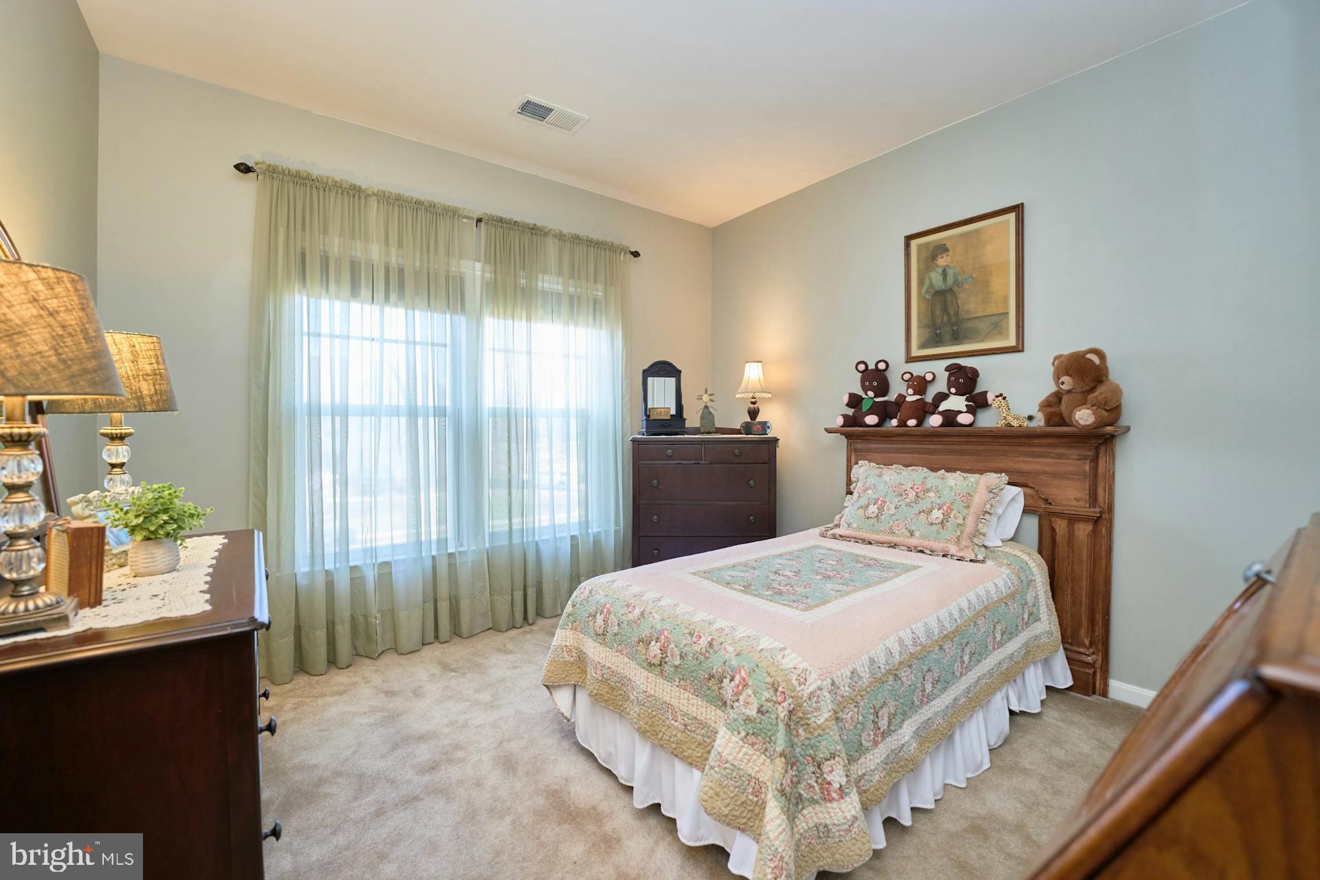 VICTORY LAKES - Residential