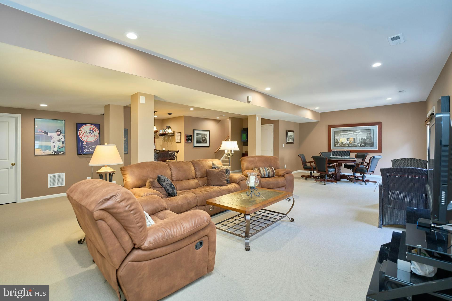 VICTORY LAKES - Residential