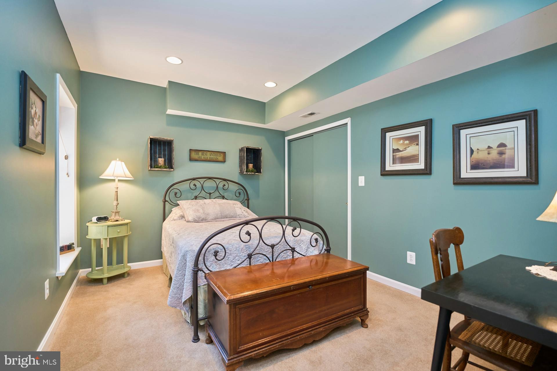 VICTORY LAKES - Residential