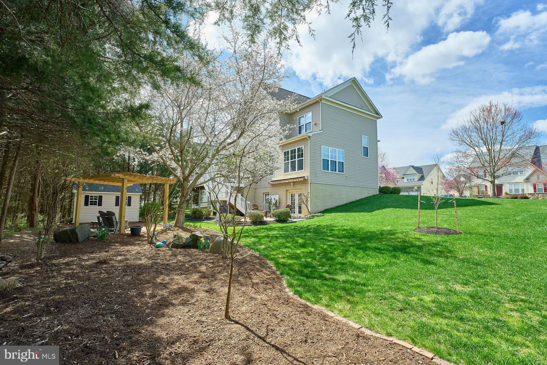 VICTORY LAKES - Residential