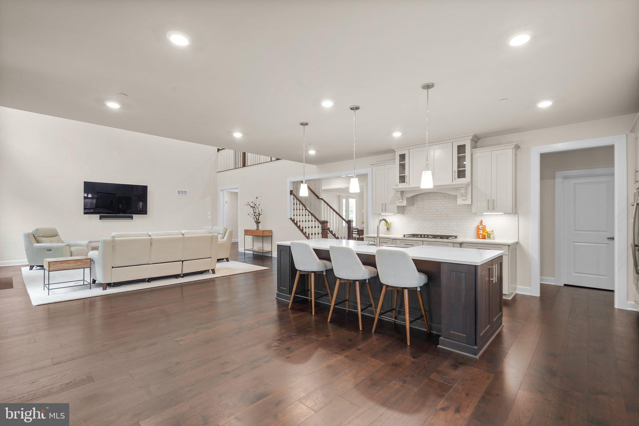 THE ESTATES AT MILL CREEK - Residential