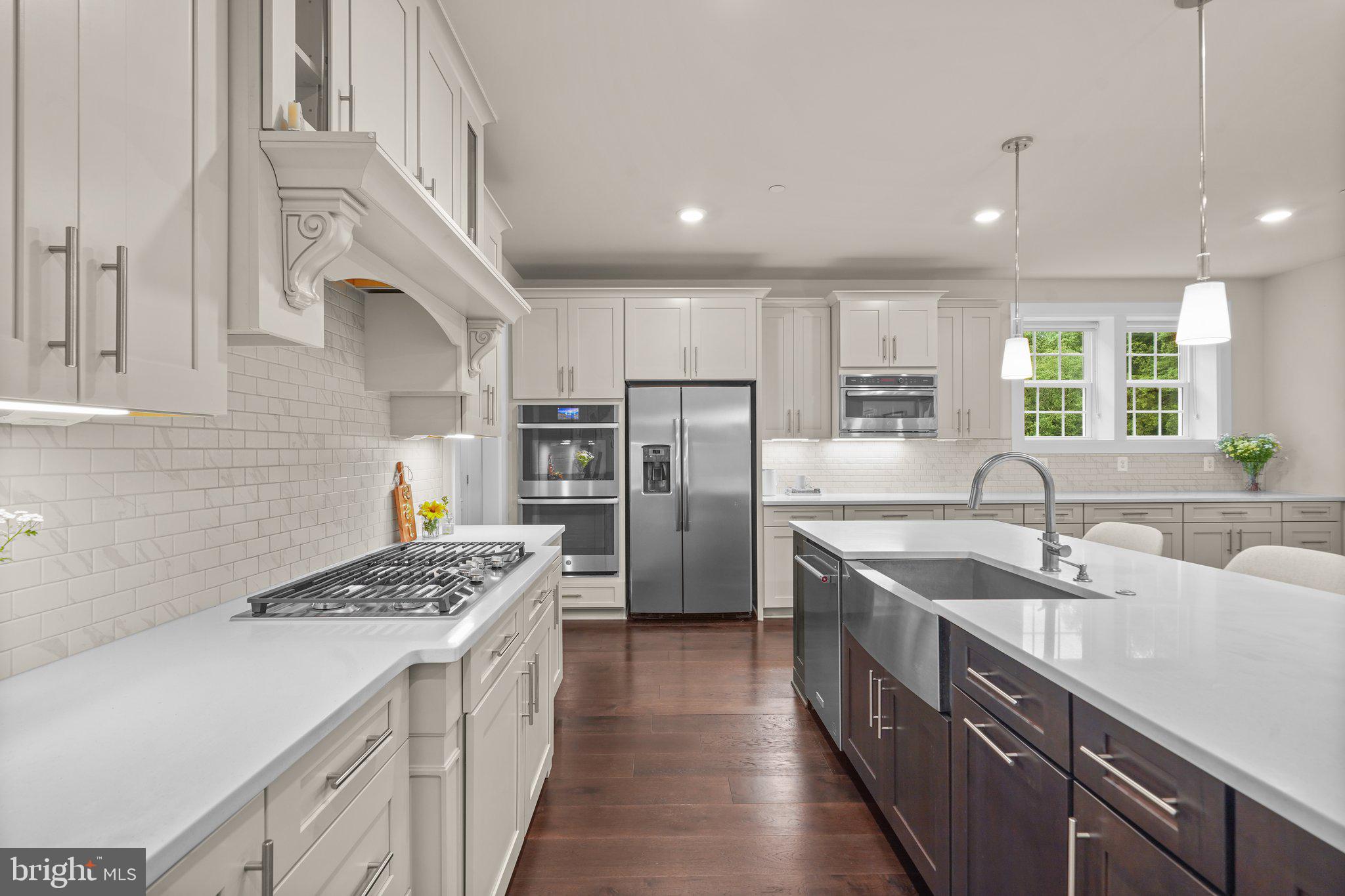 THE ESTATES AT MILL CREEK - Residential