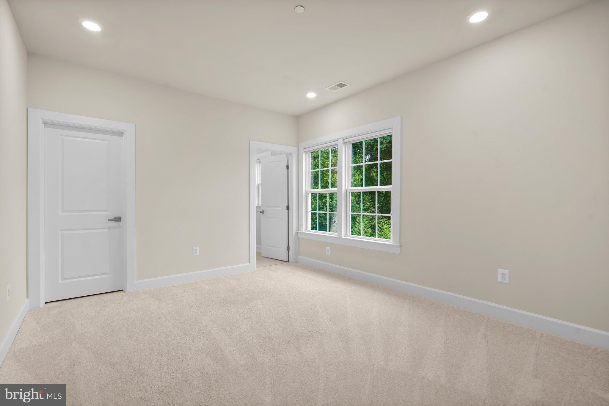 THE ESTATES AT MILL CREEK - Residential