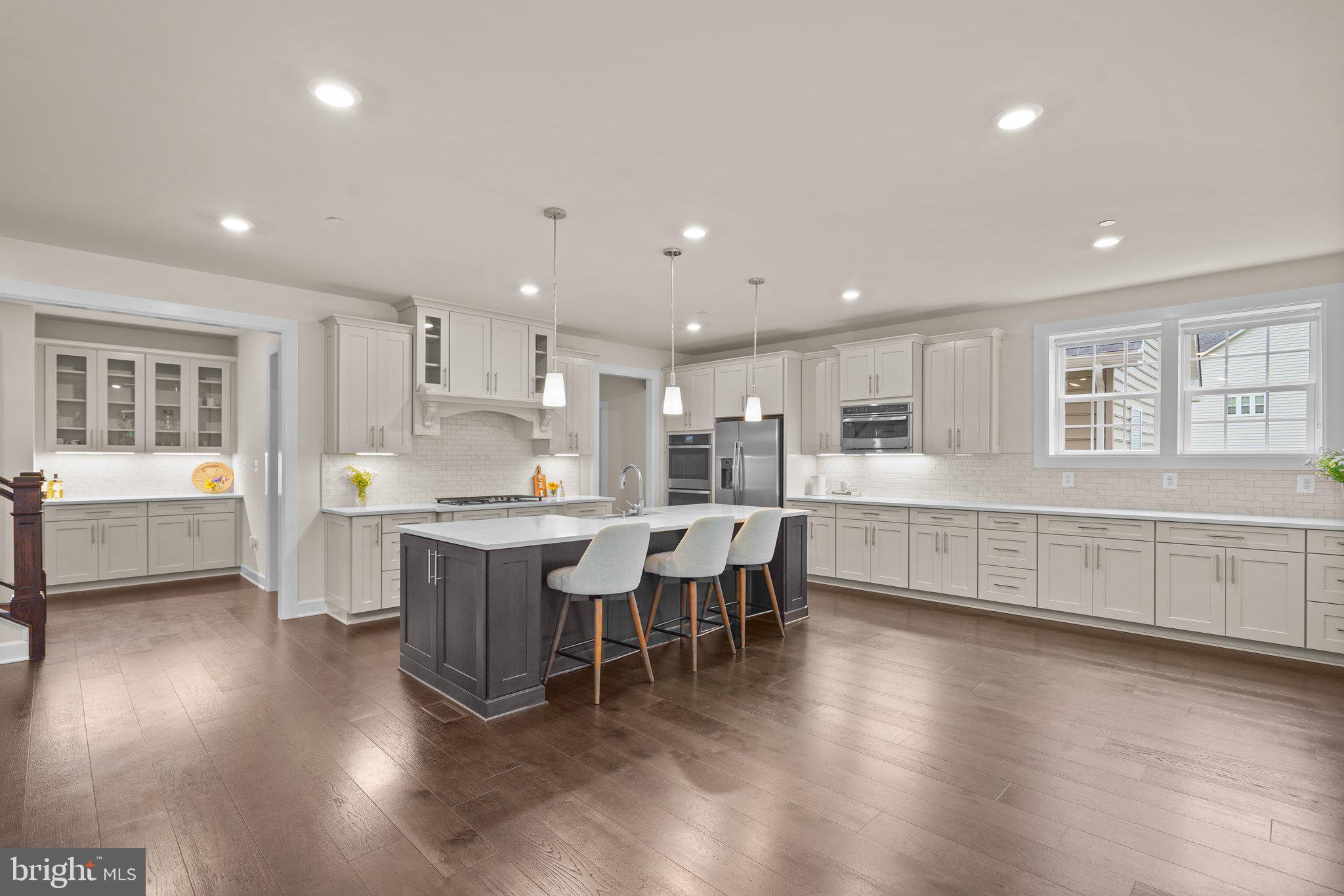 THE ESTATES AT MILL CREEK - Residential