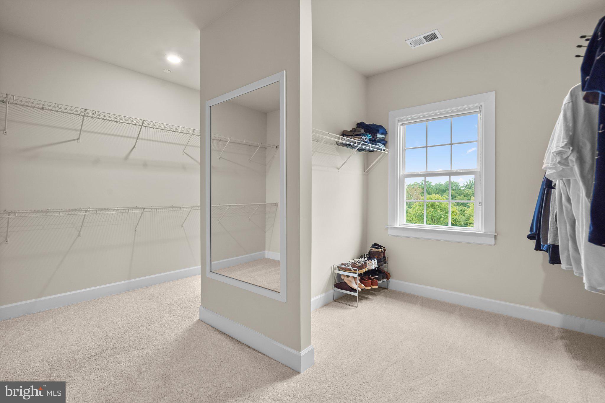 THE ESTATES AT MILL CREEK - Residential