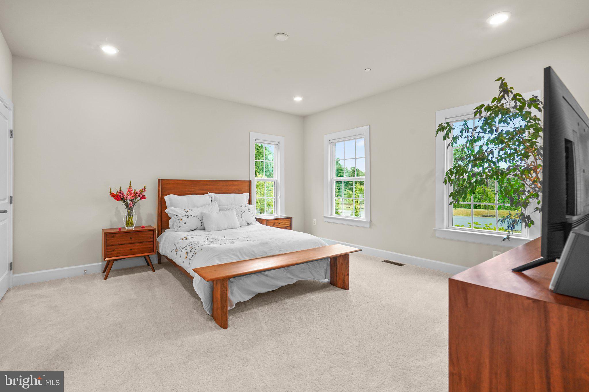 THE ESTATES AT MILL CREEK - Residential