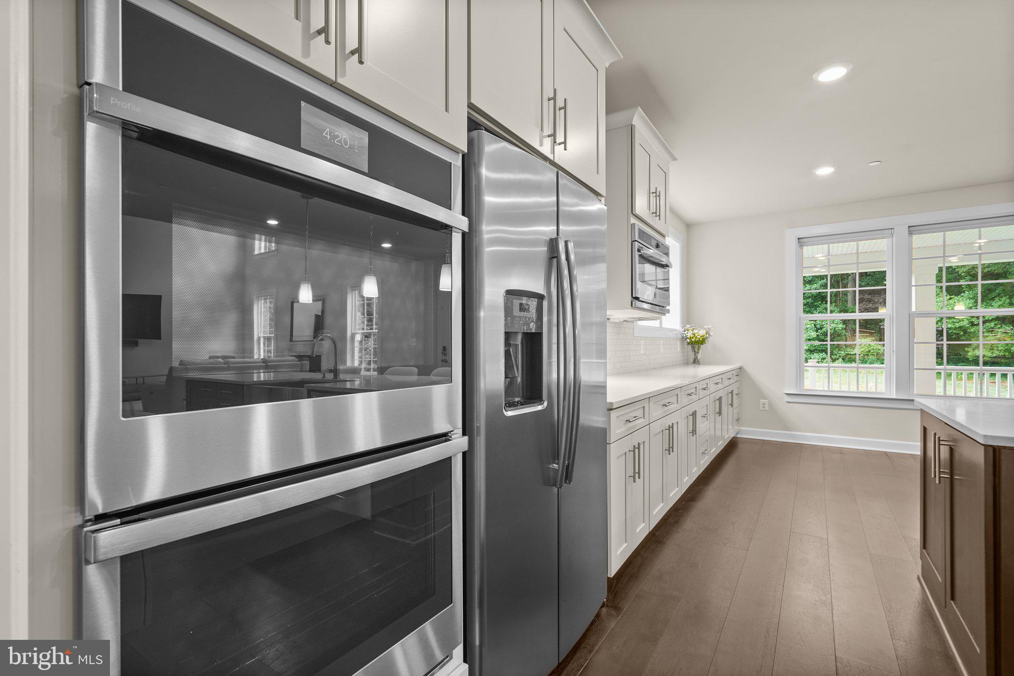 THE ESTATES AT MILL CREEK - Residential