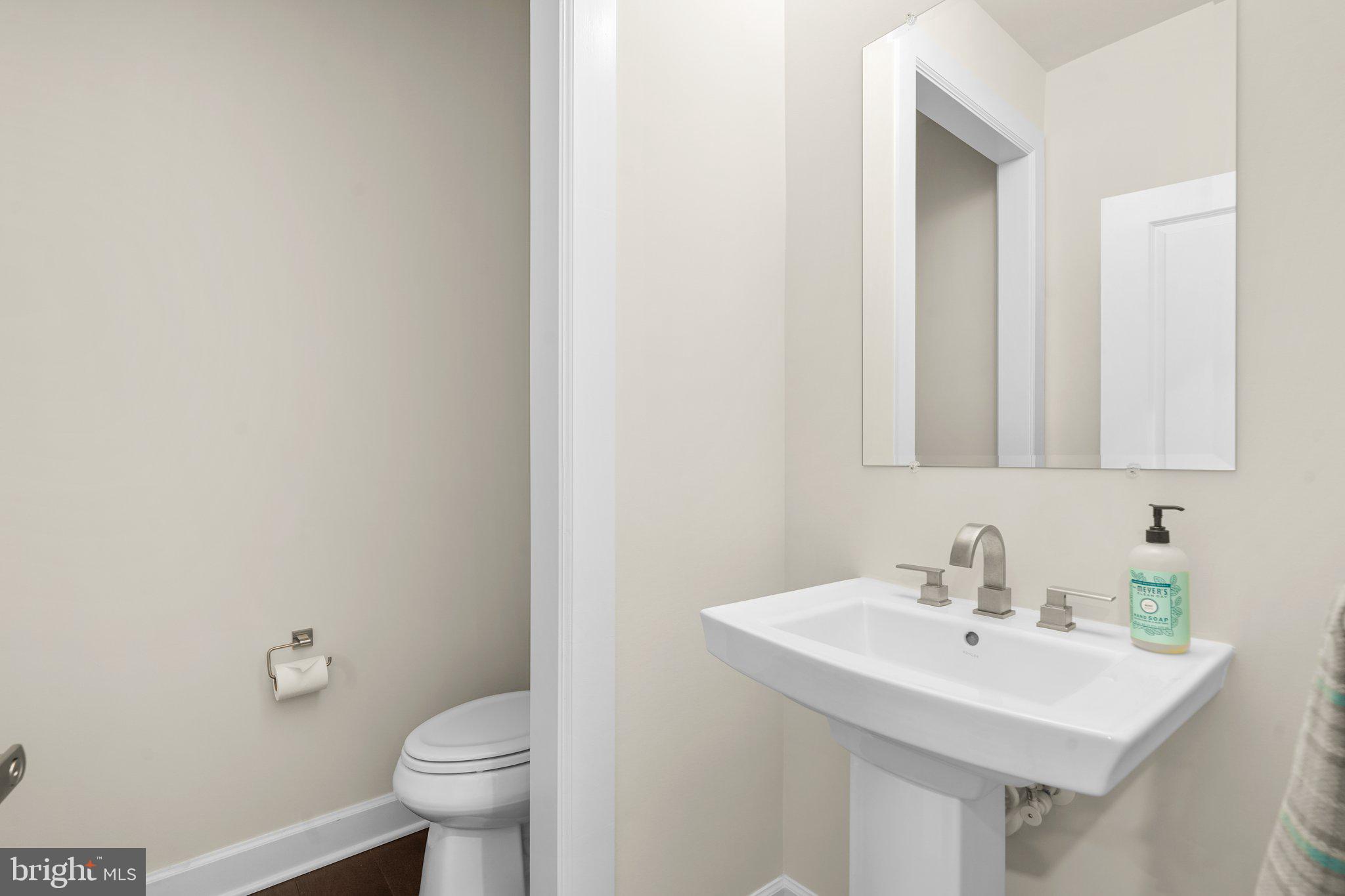 THE ESTATES AT MILL CREEK - Residential