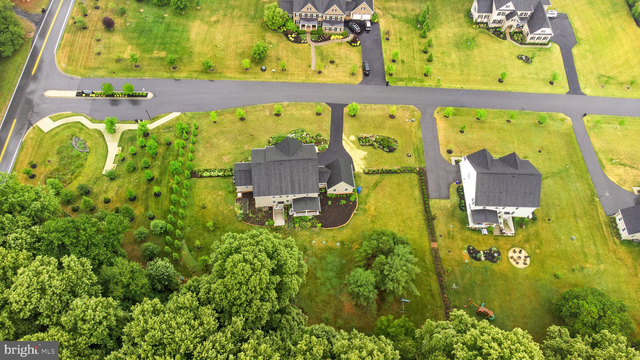 THE ESTATES AT MILL CREEK - Residential