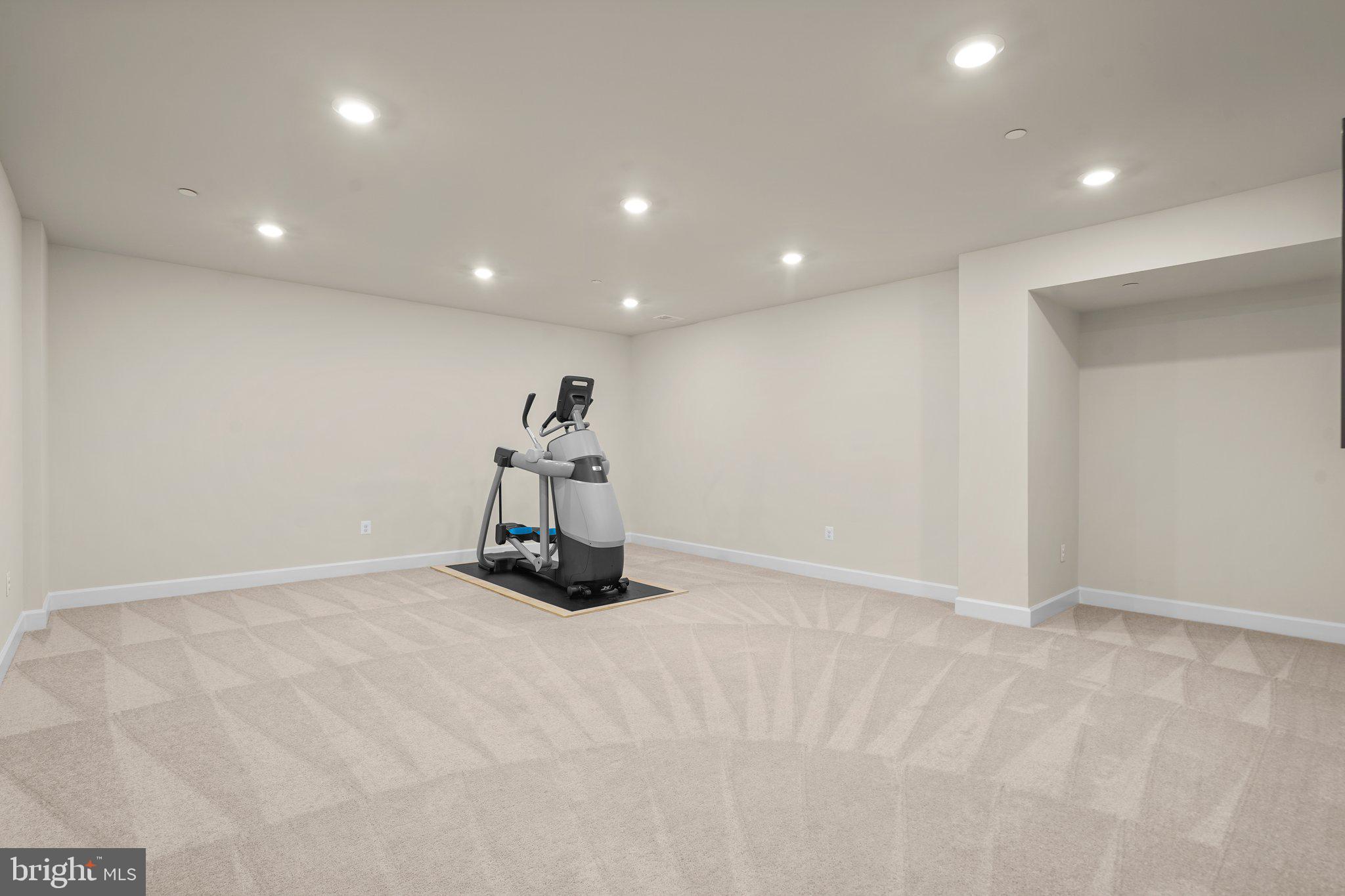 THE ESTATES AT MILL CREEK - Residential