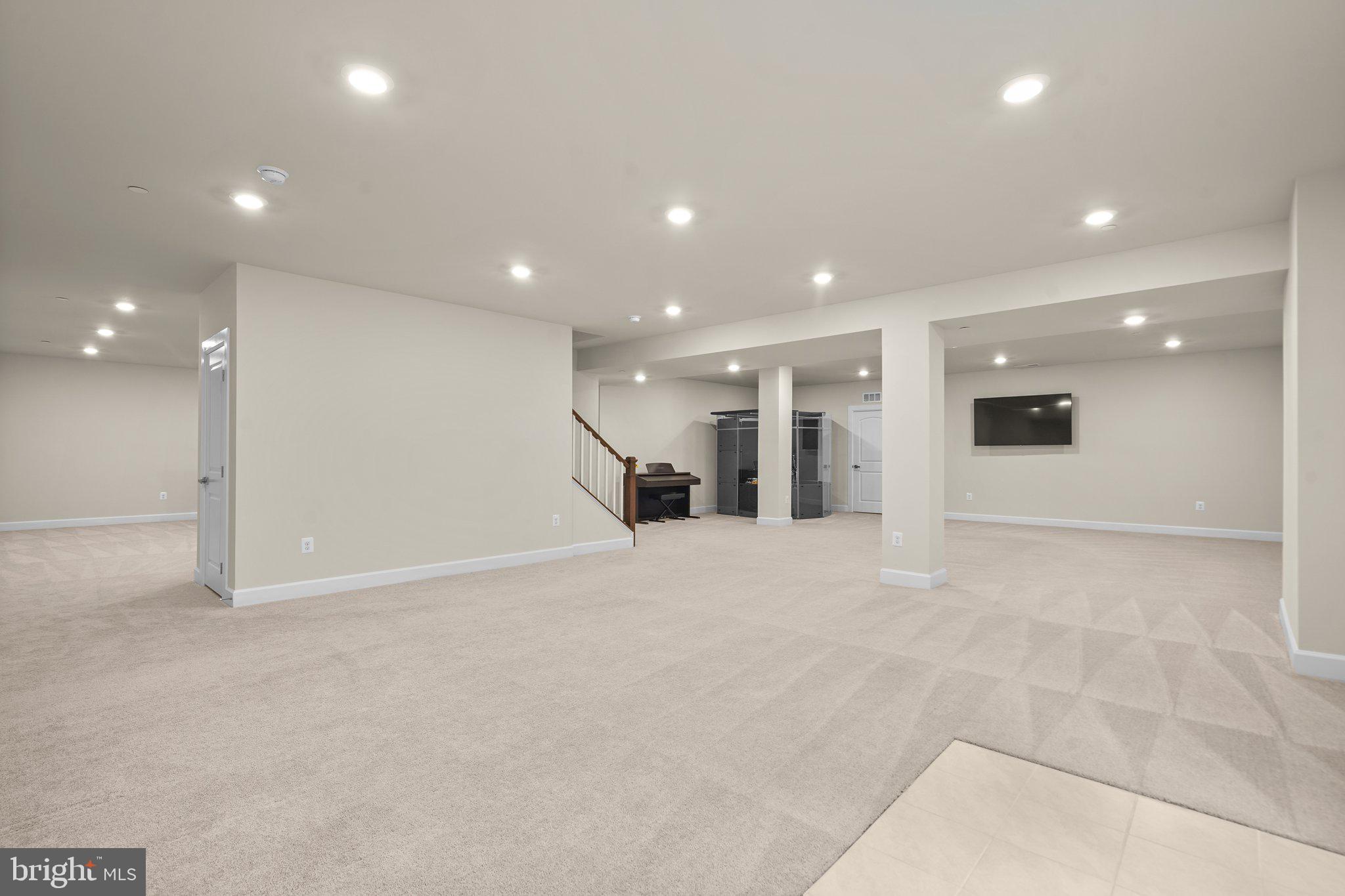 THE ESTATES AT MILL CREEK - Residential