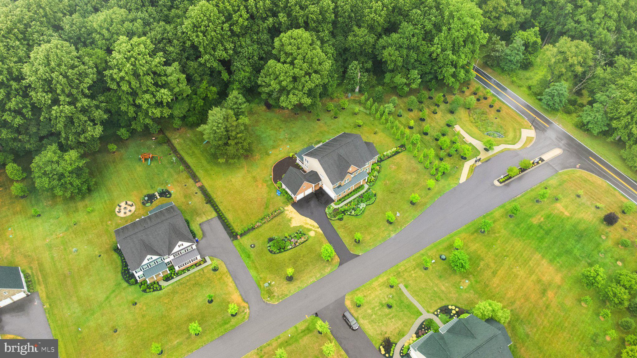 THE ESTATES AT MILL CREEK - Residential