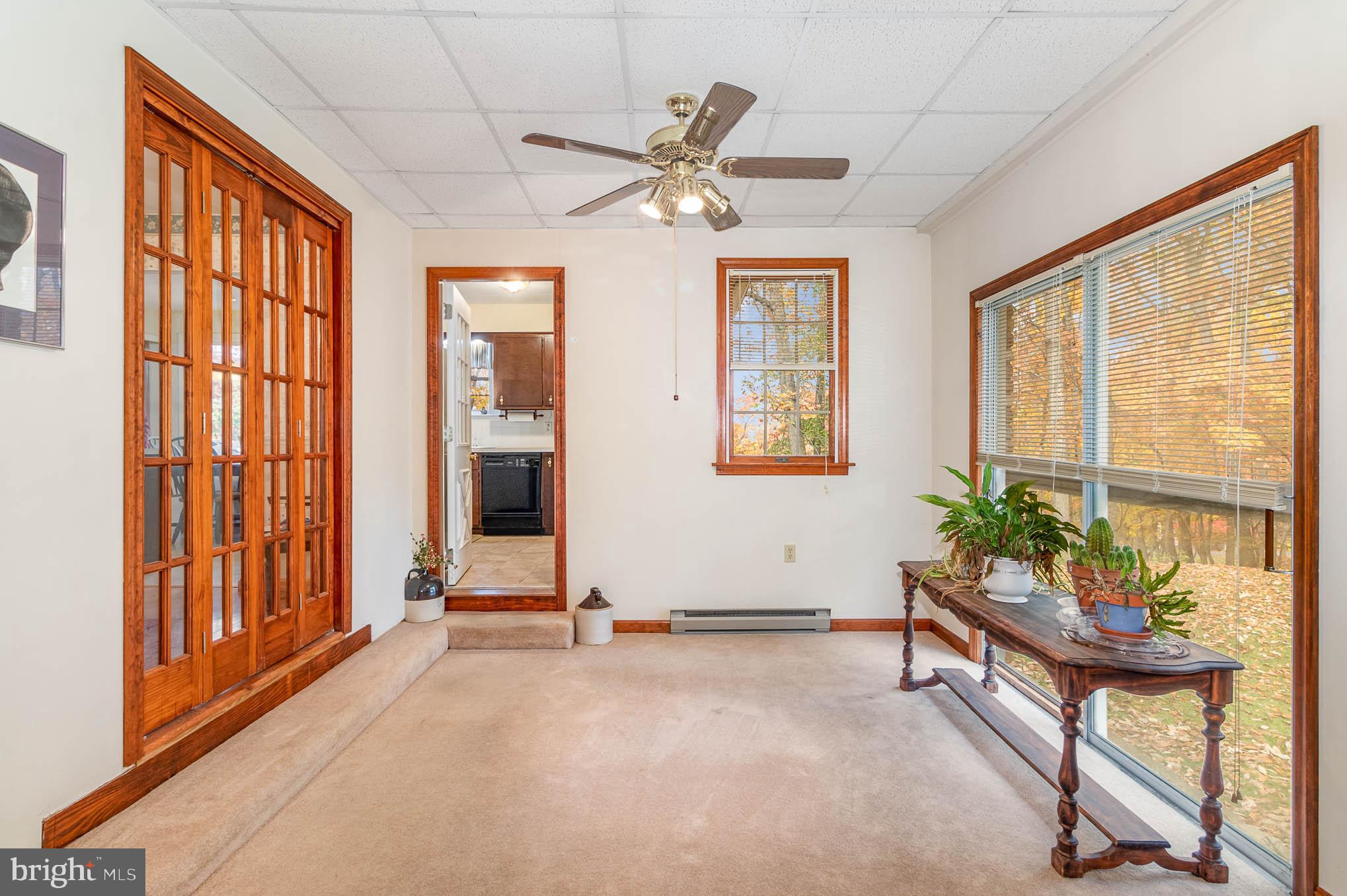 WHITE ROCK ACRES - Residential