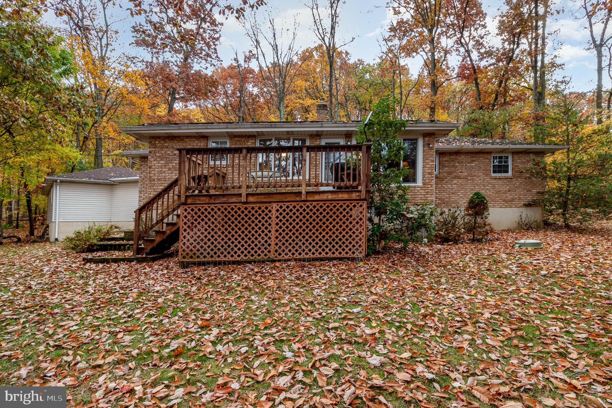 WHITE ROCK ACRES - Residential