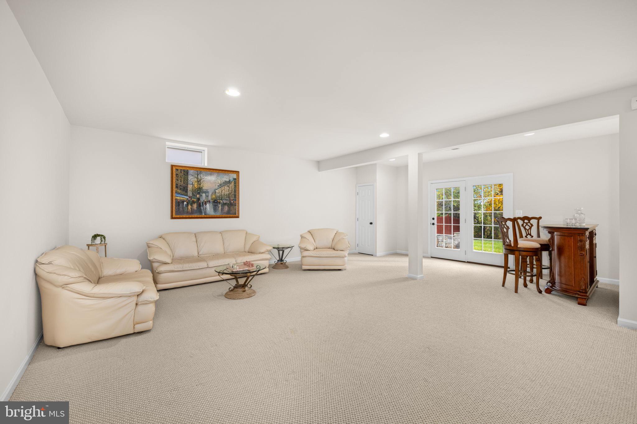 LOUDOUN VALLEY ESTATES 2 - Residential