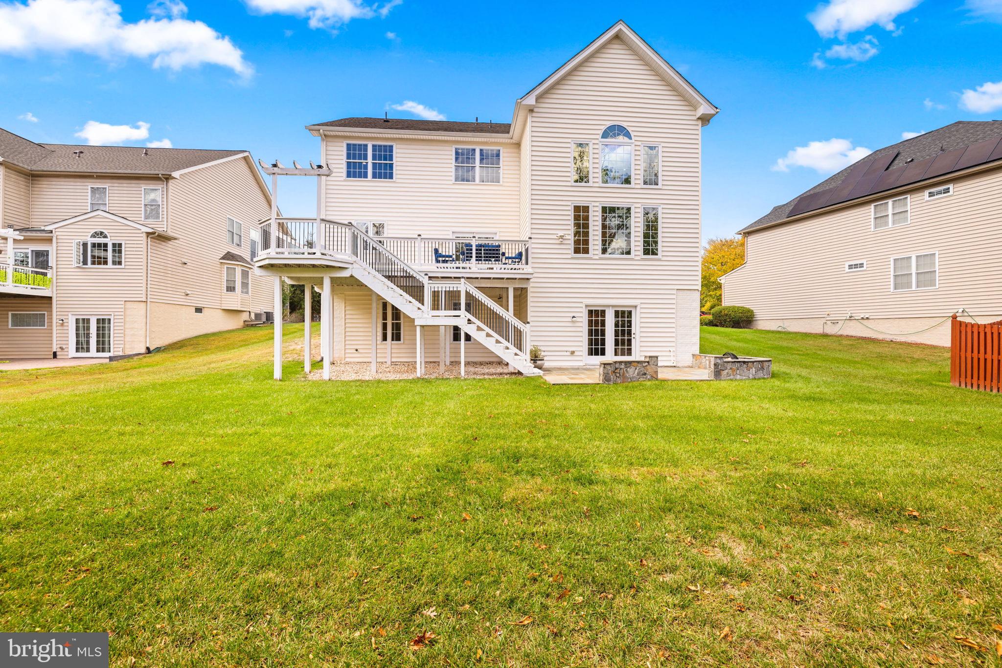 LOUDOUN VALLEY ESTATES 2 - Residential