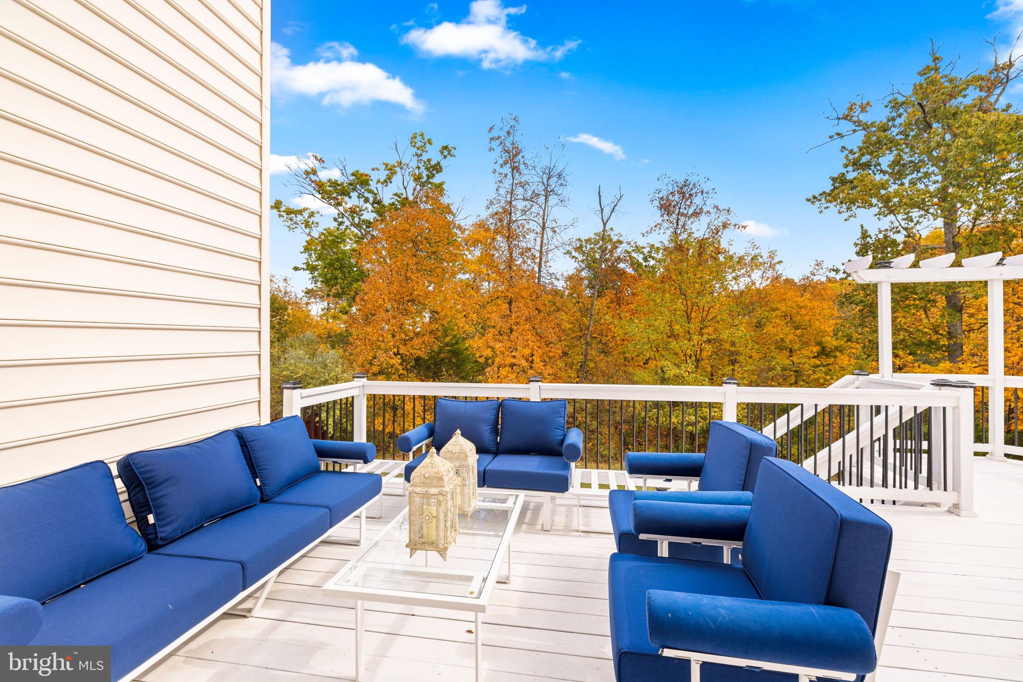 LOUDOUN VALLEY ESTATES 2 - Residential