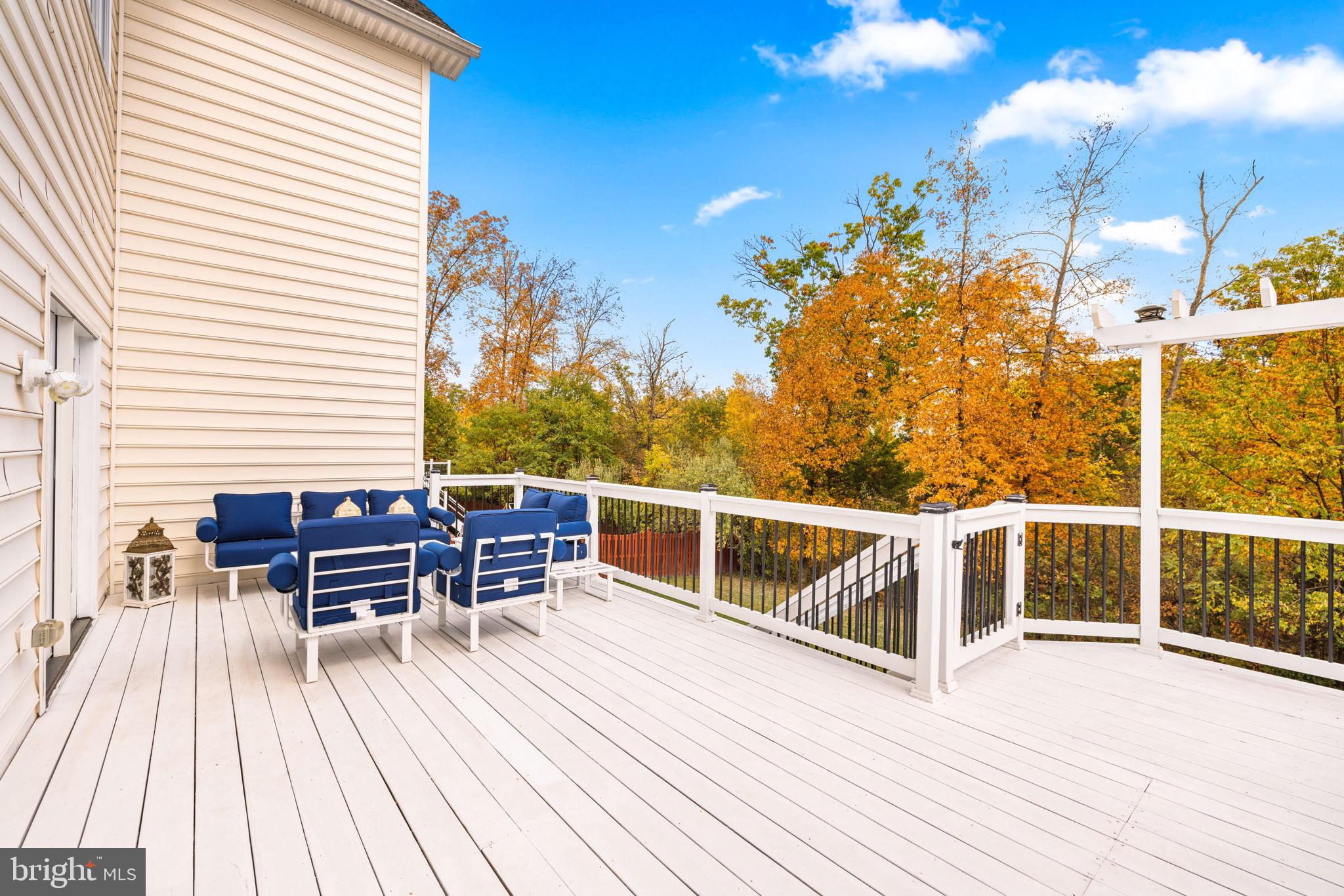 LOUDOUN VALLEY ESTATES 2 - Residential