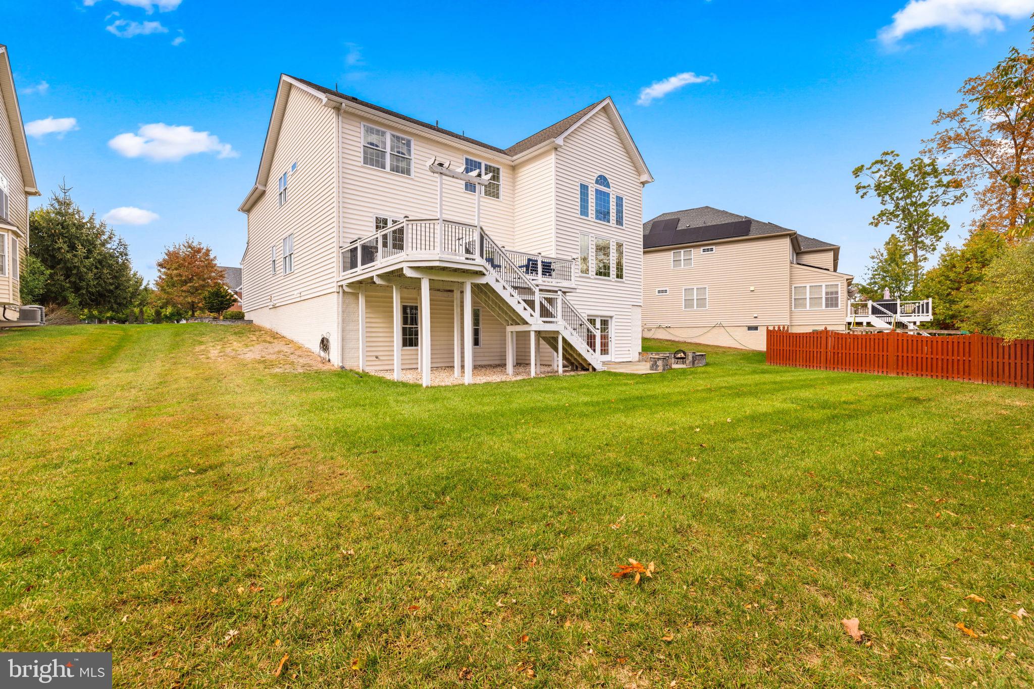 LOUDOUN VALLEY ESTATES 2 - Residential